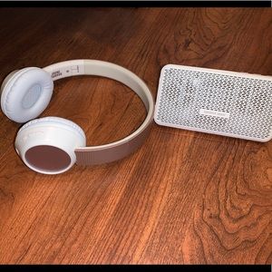 headset and speaker set